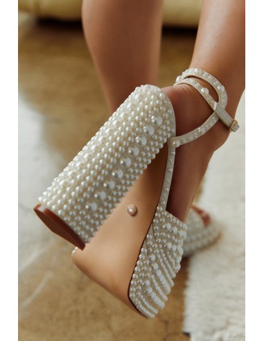 Wifey Status Platform Block Pearl Heels - White la colonne vertébrale